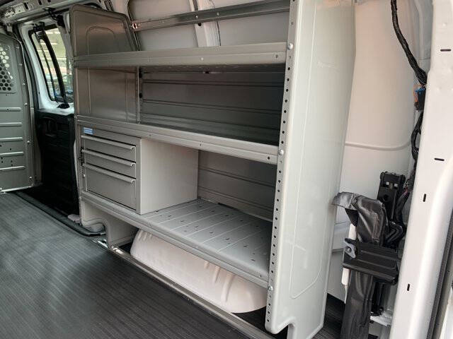 2025 Chevrolet Express 2500