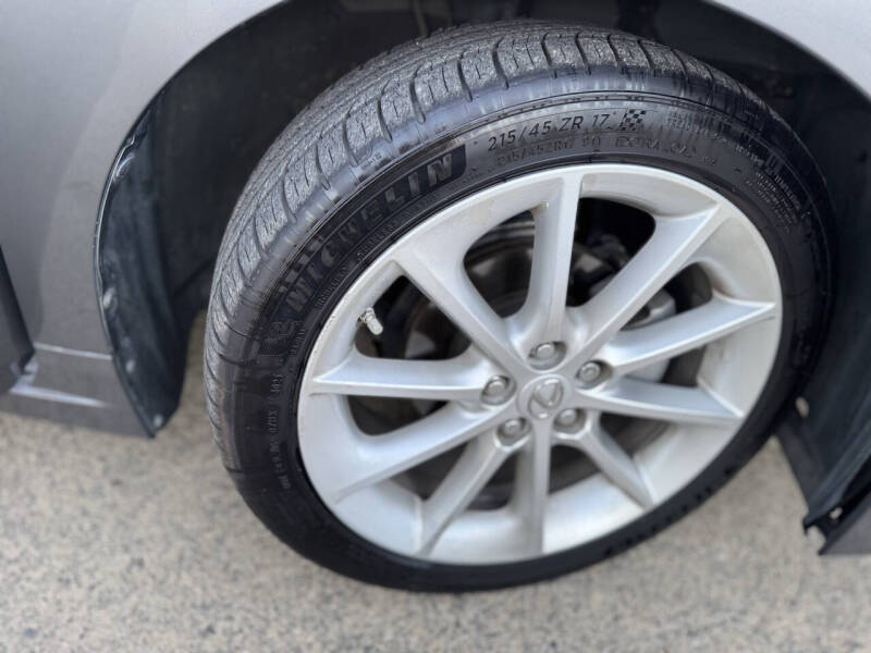 2013 Lexus CT 200h