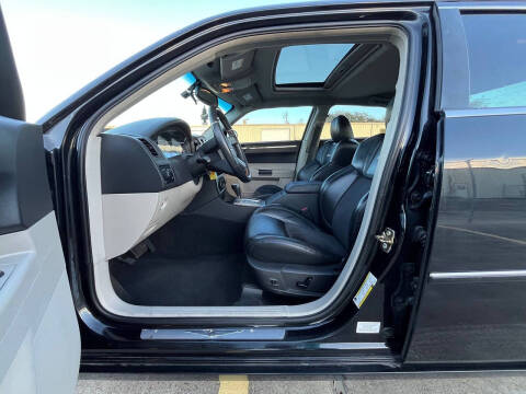 2006 Chrysler 300 SRT-8