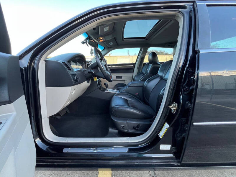 2006 Chrysler 300 SRT-8