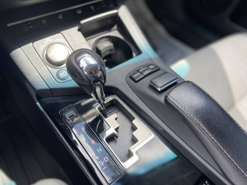 2013 Lexus ES 300h