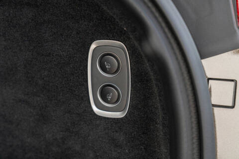 2021 Aston Martin DBX