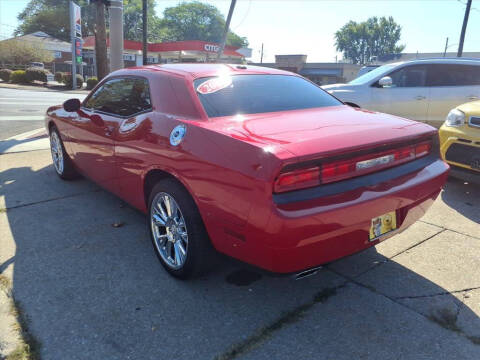 2013 Dodge Challenger SXT