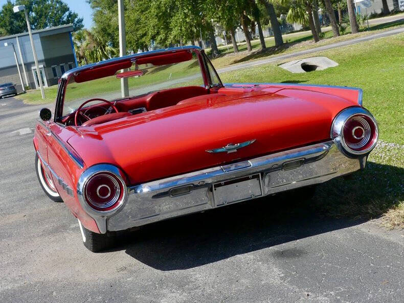1962 Ford Thunderbird