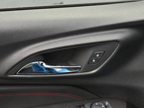 2025 Chevrolet Trax RS