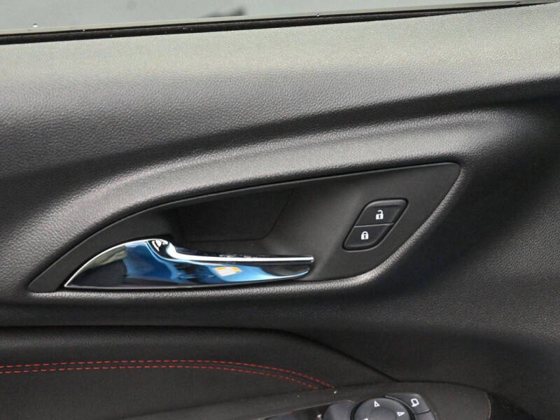 2025 Chevrolet Trax RS