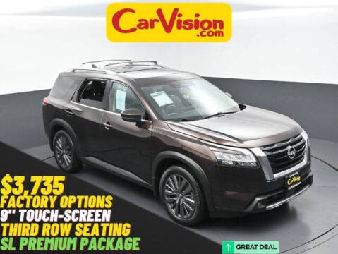 2022 Nissan Pathfinder SL