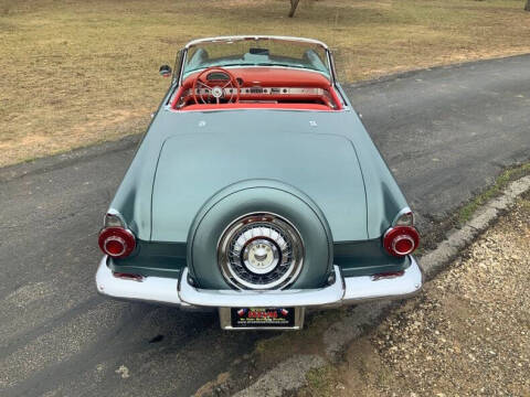 1956 Ford Thunderbird