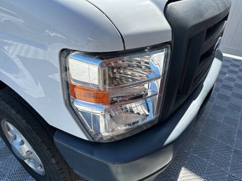 2022 Ford E-Series