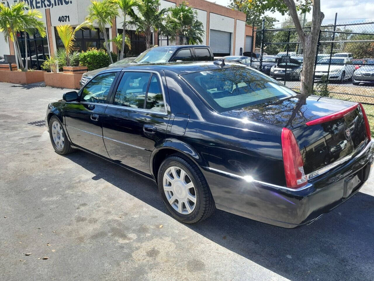 2010 Cadillac DTS Pro  - $5,950