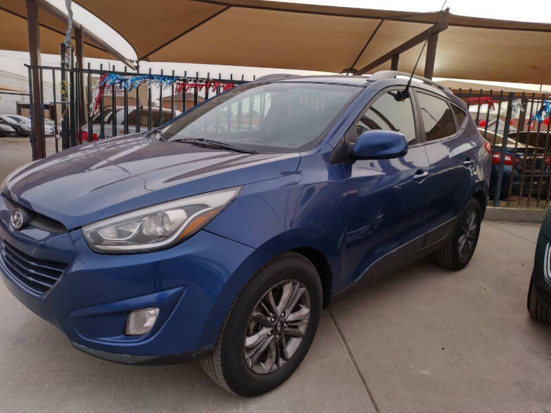 2014 Hyundai Tucson SE photo 2