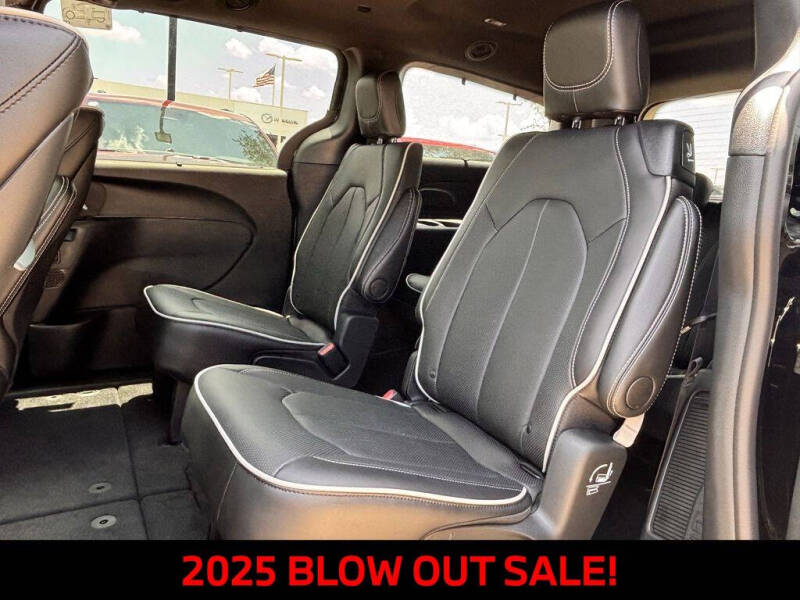 2025 Chrysler Pacifica Limited