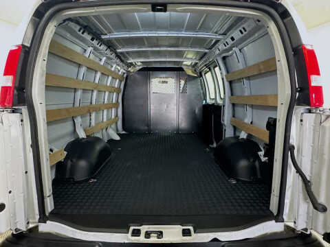2024 GMC Savana 2500