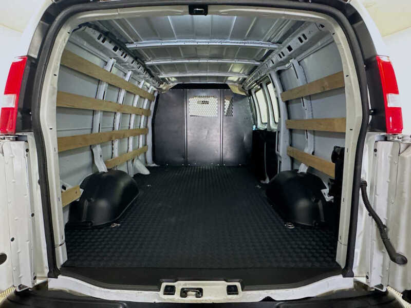 2024 GMC Savana 2500