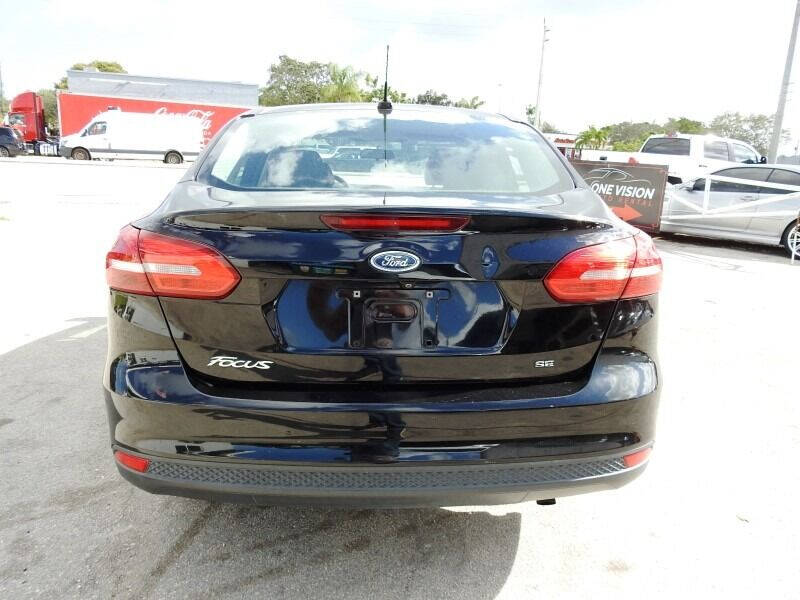 2017 Ford Focus  - $7,900