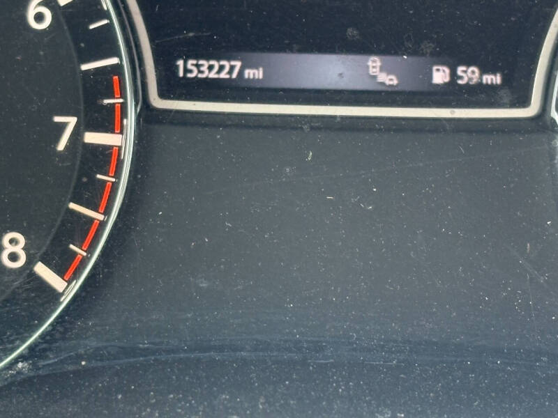 2016 Nissan Pathfinder SL