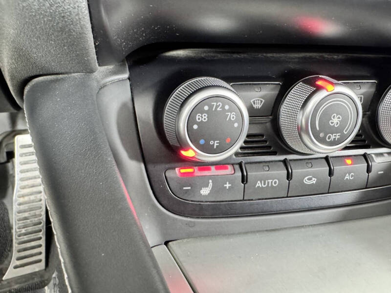 2011 Audi TTS 2.0T quattro Prestige