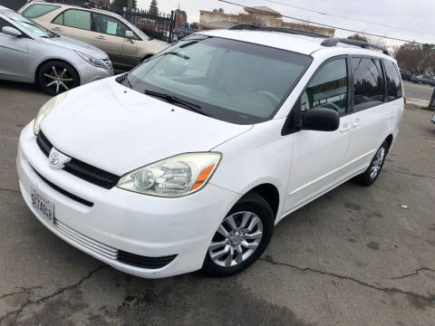 2004 Toyota Sienna for sale at Lifetime Motors AUTO in Sacramento CA