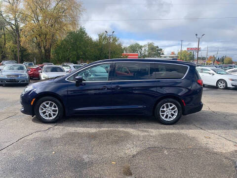 2017 Chrysler Pacifica LX