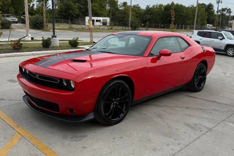 2017 Dodge Challenger SXT Plus