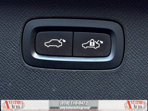 2018 Volvo XC90 T6 Momentum