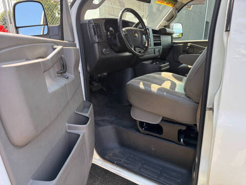 2020 Chevrolet Express 2500