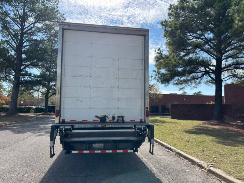 2020 Freightliner M2 106