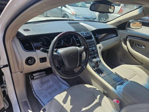 2010 Ford Taurus Limited