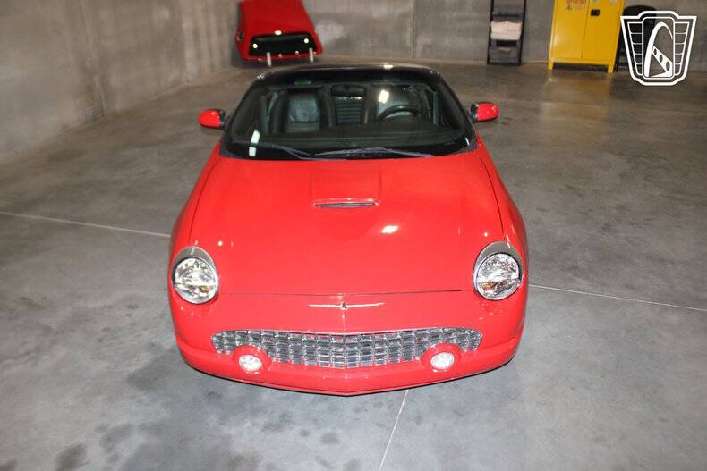 2002 Ford Thunderbird Deluxe