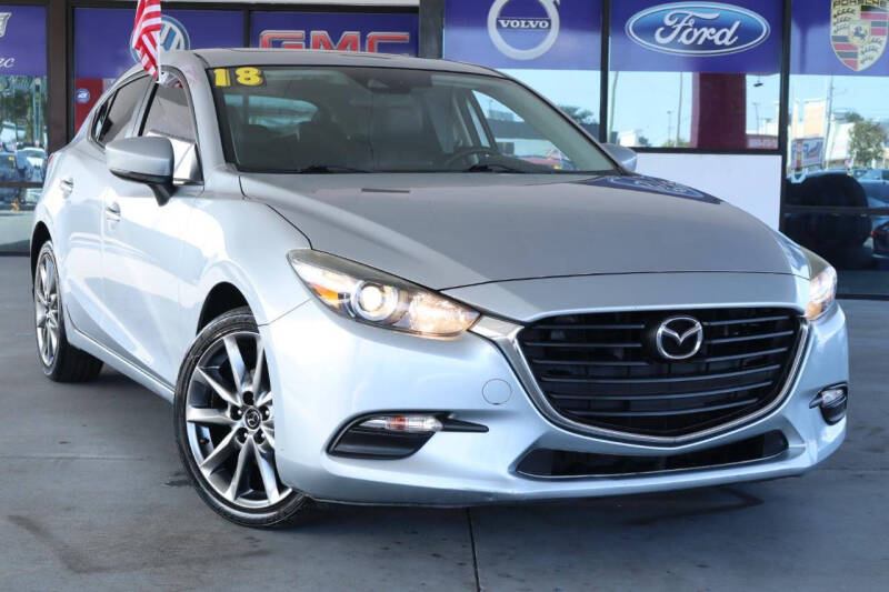 2018 Mazda MAZDA3 Touring