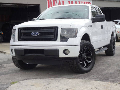 2013 Ford F-150 for sale at Deal Maker of Gainesville in Gainesville FL