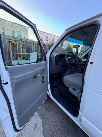 2008 Ford E-Series E-350 SD XL