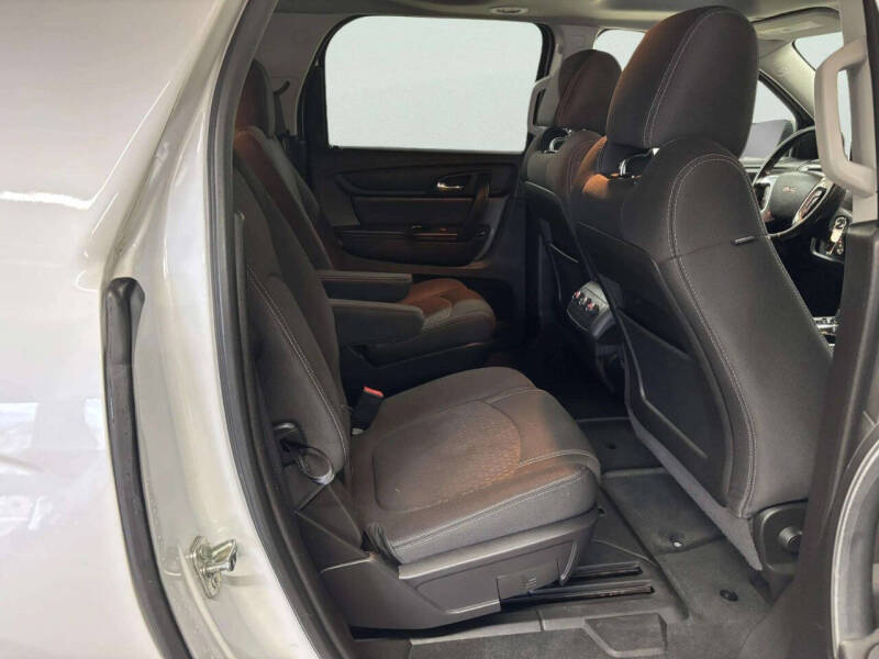 2016 GMC Acadia SLE-2