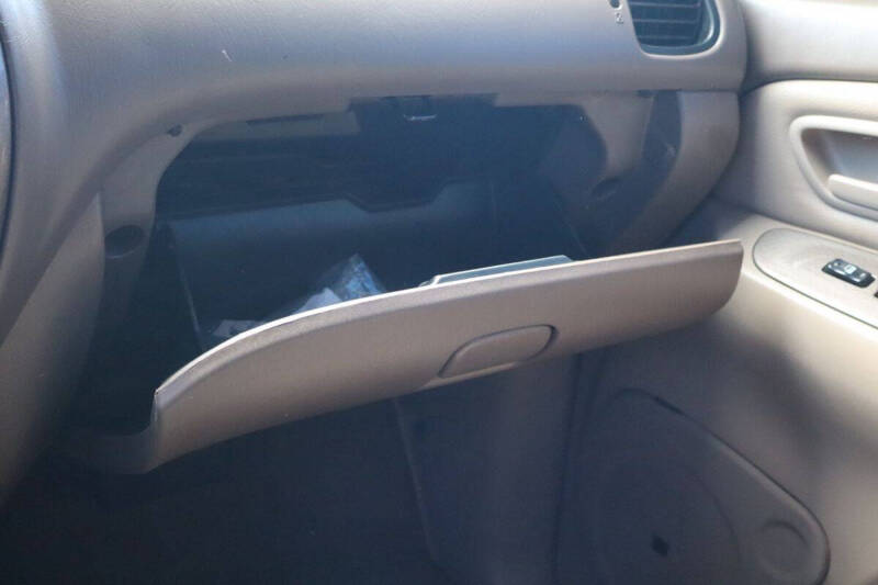 2003 Toyota Sequoia Limited