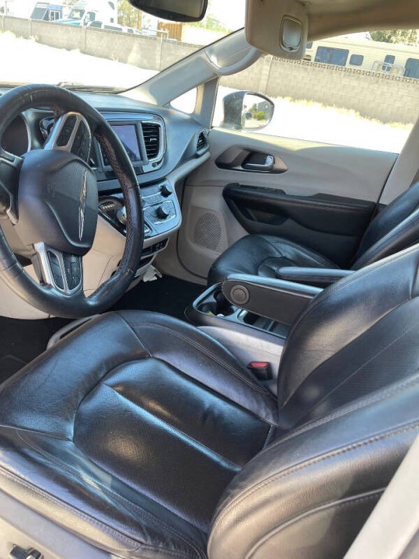 2020 Chrysler Pacifica Touring L