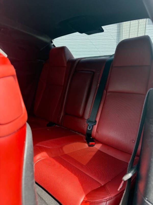 2018 Dodge Challenger SXT Plus