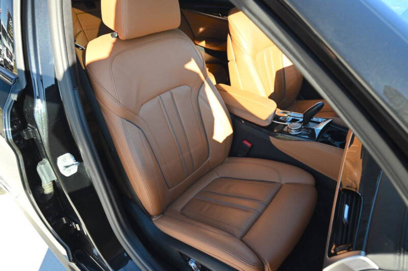 2022 BMW 5 Series M550i xDrive