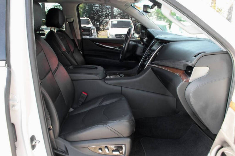 2020 Cadillac Escalade ESV Luxury