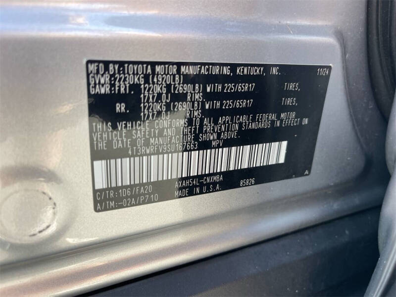 2025 Toyota RAV4 Hybrid XLE