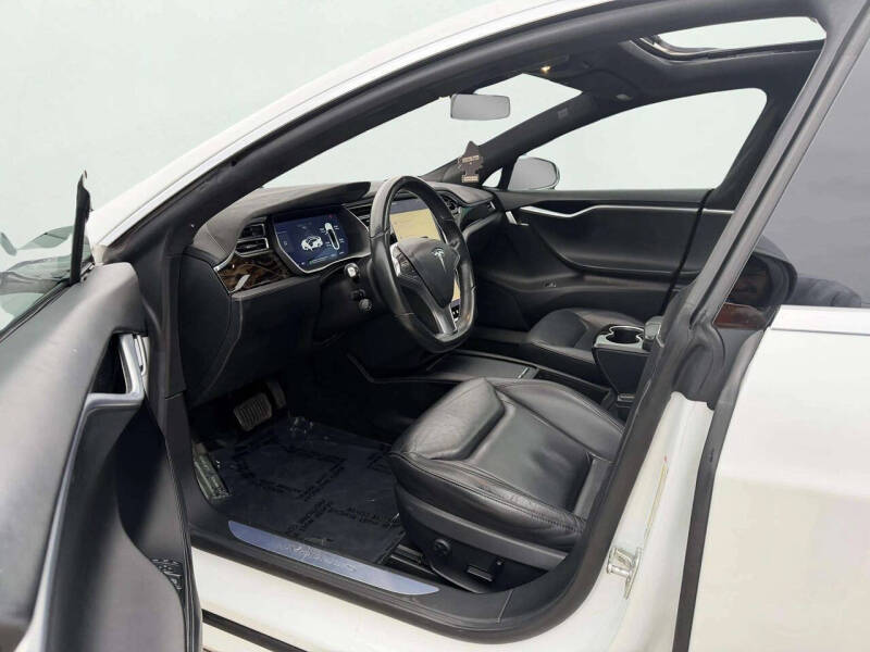 2016 Tesla Model S 90D