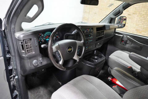 2017 Chevrolet Express LT 3500