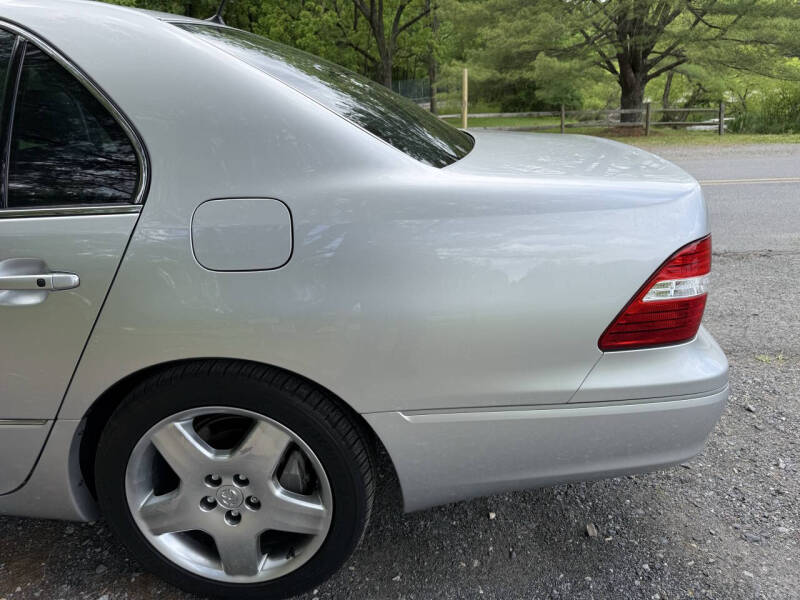 2005 Lexus LS 430