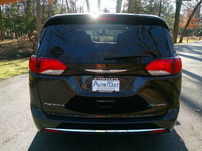 2017 Chrysler Pacifica Hybrid Touring Plus