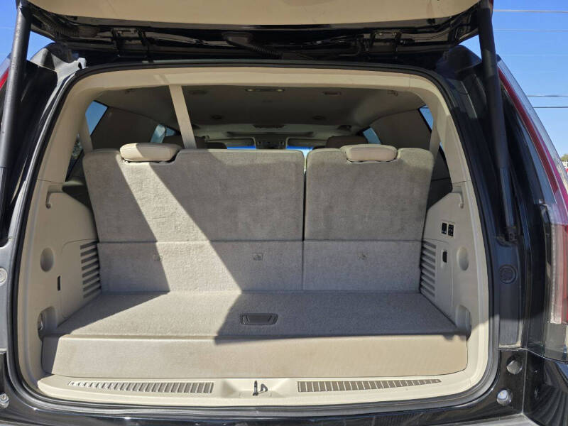 2015 Cadillac Escalade Luxury