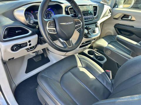 2021 Chrysler Pacifica Touring L