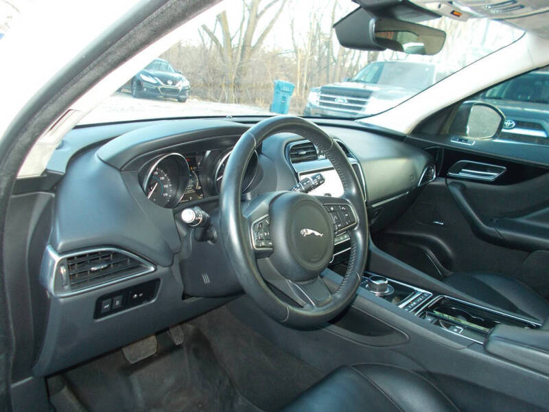 2020 Jaguar F-PACE 25t