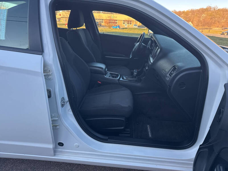 2017 Dodge Charger SXT