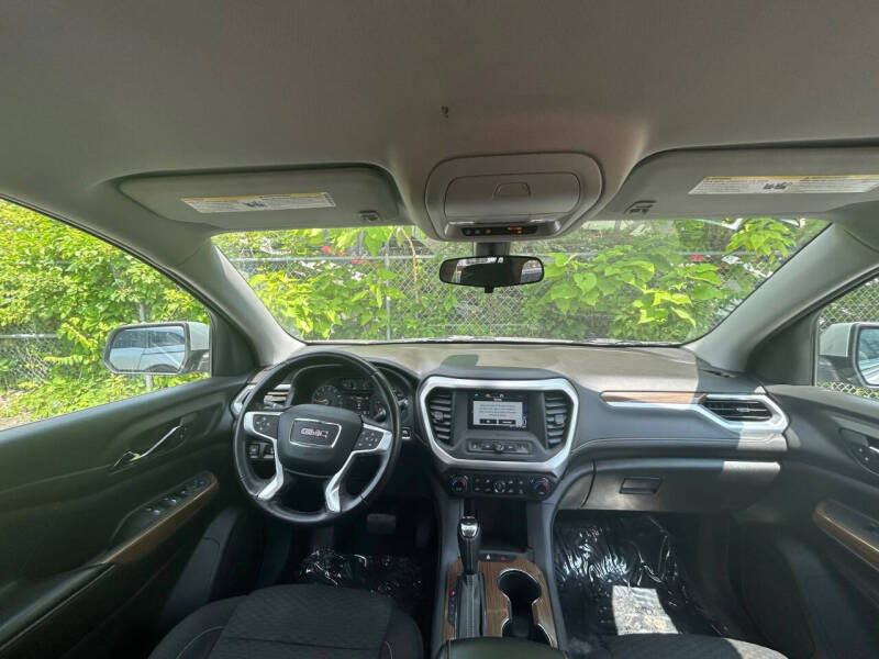 2019 GMC Acadia SLE-1