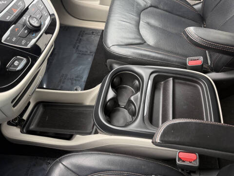 2018 Chrysler Pacifica Touring L