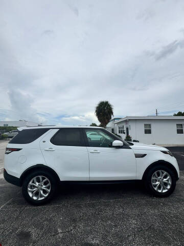 2020 Land Rover Discovery SE